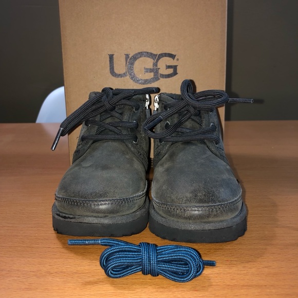 🎉SOLD🎉 UGG Toddler Neumel II - Picture 2 of 6
